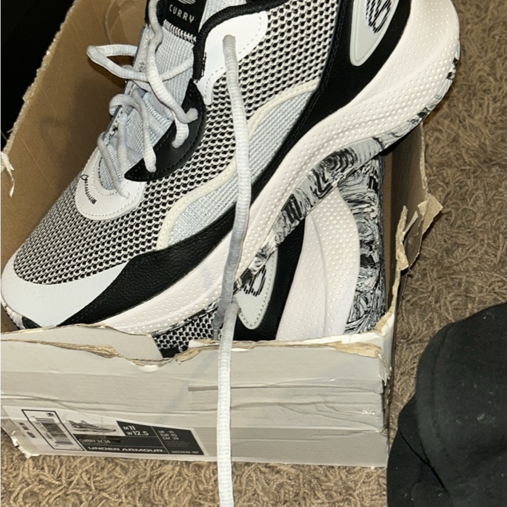 Curry 3 Under Armour Black and White Athletic Shoes